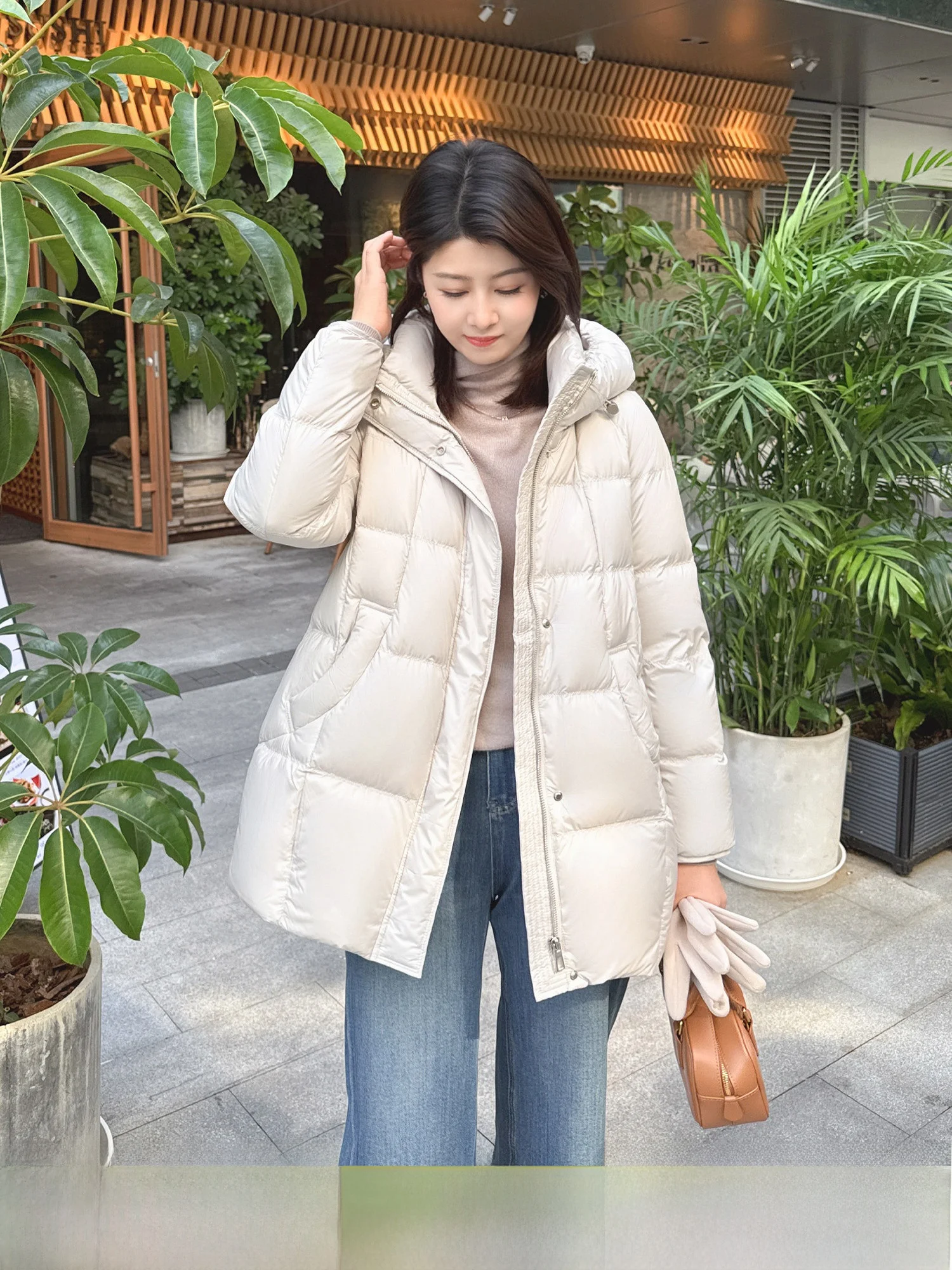 

Женская зимняя куртка Zillal Purple Road 90 White Du с капюшоном, утепленная, из полиэфирного волокна, на молнии, длинная