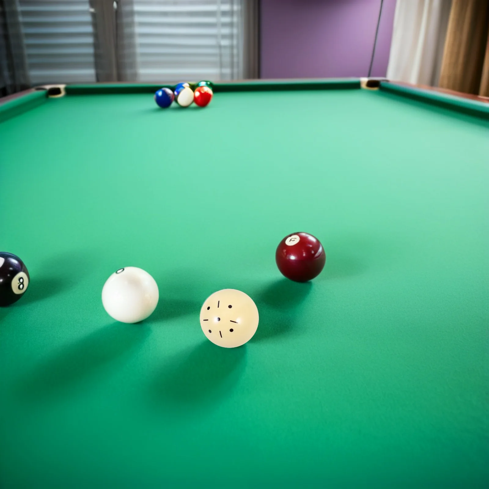 

White Cue Ball for Chinese High Precision Durable Smooth Surface Synthetic Resin Billiard Balls Set Locator Training