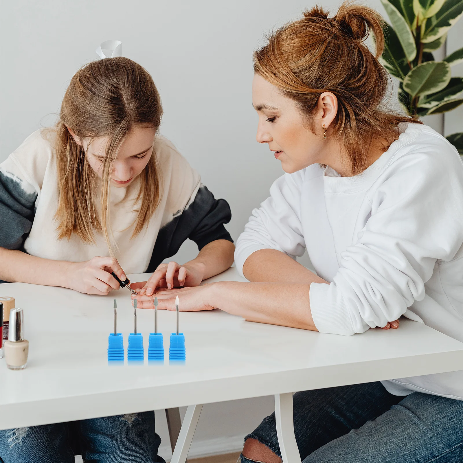 

4pcs Art Grinding Heads Sand Material High Durability For Rechargeable Nail File Machines Manicure Drill Bits