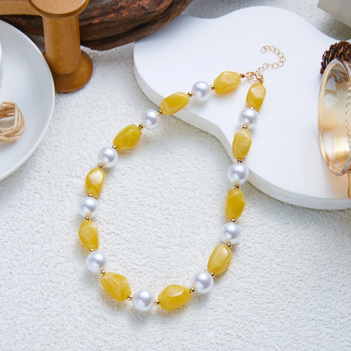 Französische sanfte barocke Halskette mit simulierten Perlen aus rosa Harz für Damen und Herren, elegante, süße, unregelmäßige Perlen, Choker-Schmuck, Geschenk – Detail 34