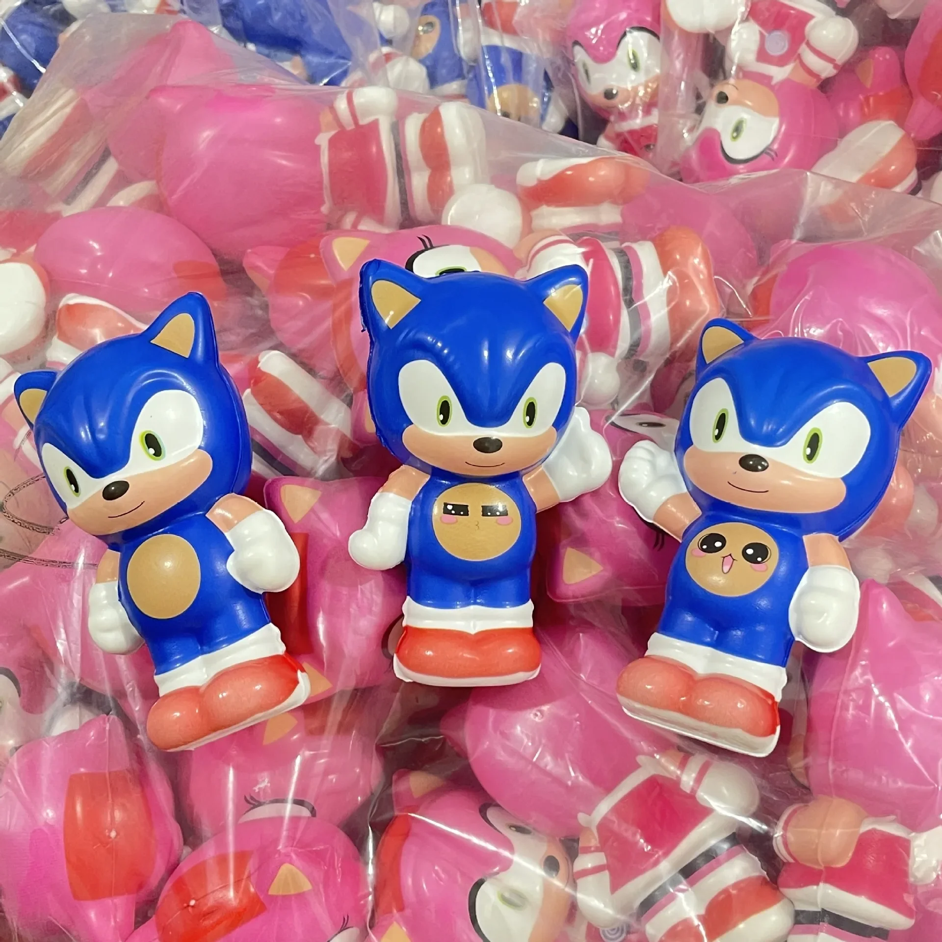 Sonic The Hedgehog Anime Figure Squeeze Toys Cute Pink Blue Cartoon Doll Model Party Decoration Children's Toys Birthday Gift