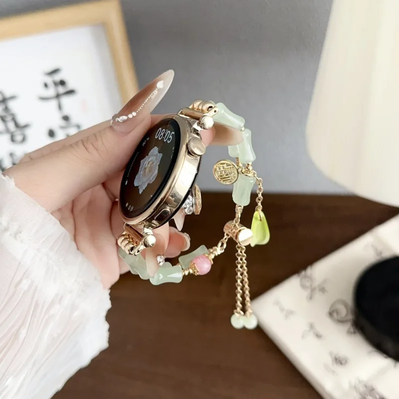 Compatible with Huawei GT4, GT2, Watch3, and Watch4 Pro, this watch strap features a Chinese-style beaded design, making it a ve