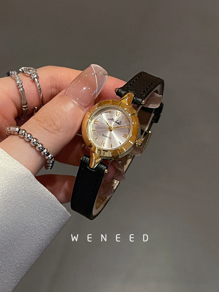 Retro watches for women 2025 new women's simple temperament high-end leather belt women's watches high-quality luxury watches