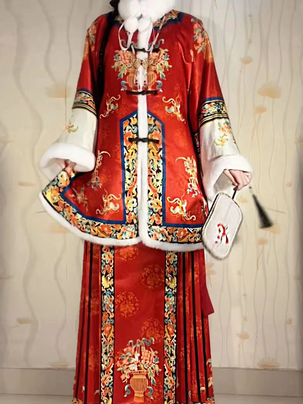 

Qing Dynasty Autumn Winter hanfu Women's Thicken Aligned Lapel Round Collar Costume Vintage Palace Style Gege Cosplay Garments