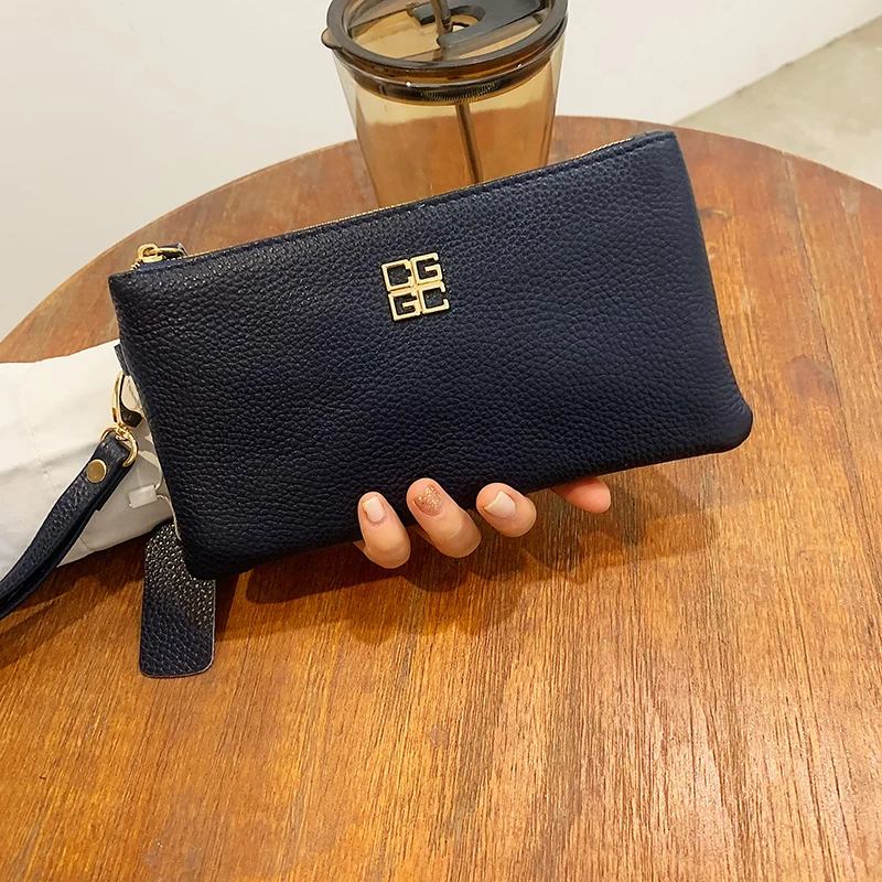 

Fashionable Women's Wallet, Durable Light Luxury Brand with Compact Storage and Niche Design Features