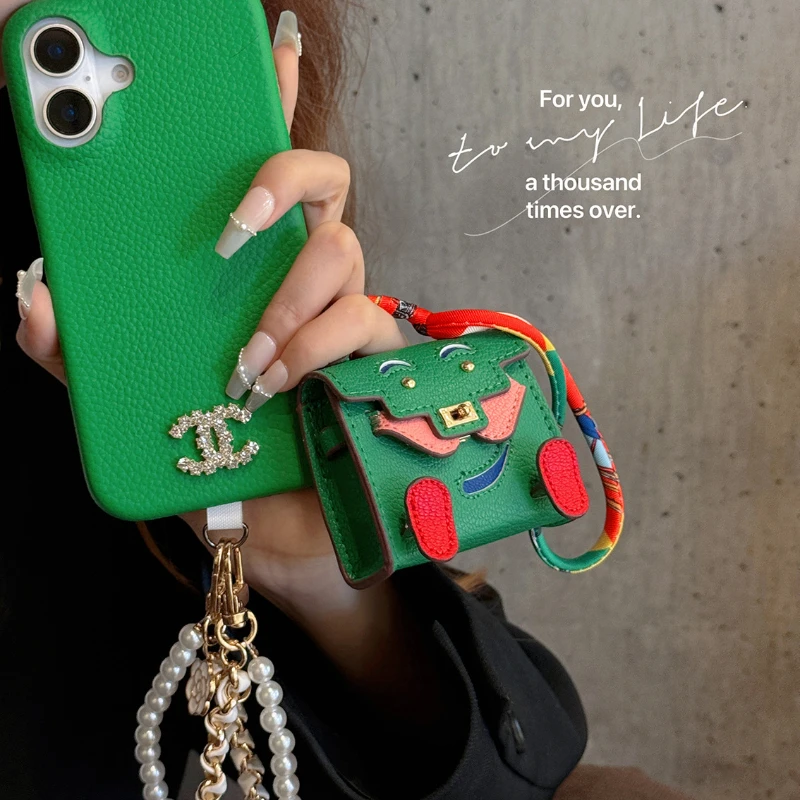 

Suitable for Apple Airpods Pro2 leather creative mini lanyard headphone protective case cute cartoon Bluetooth