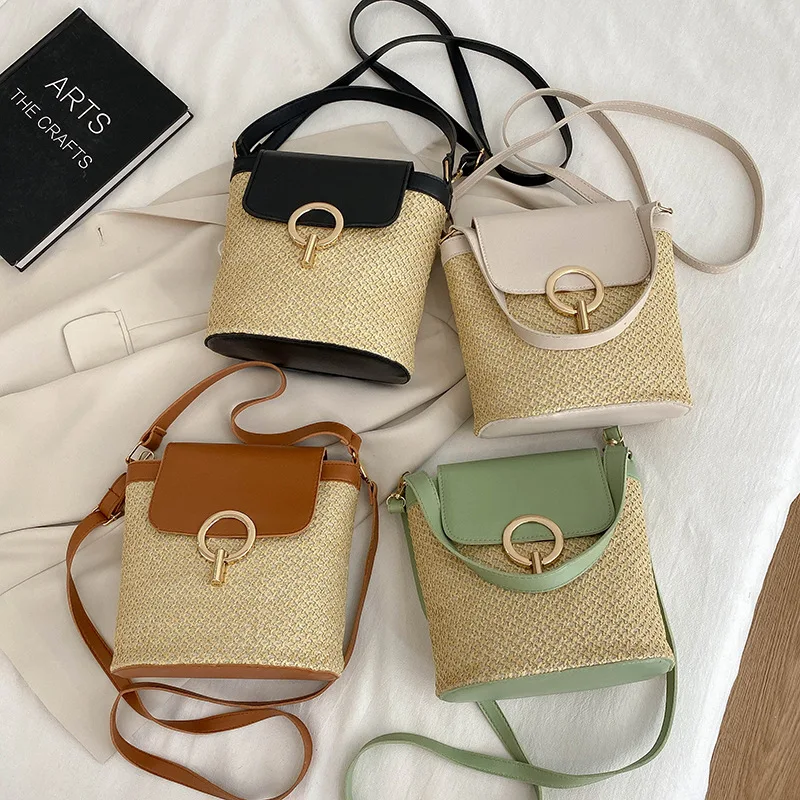 Casual Chains Straw Bucket Bags Women Summer Messenger Bag Rattan Bags Beach Lady Travel Purses and Handbags Shoulder Bag