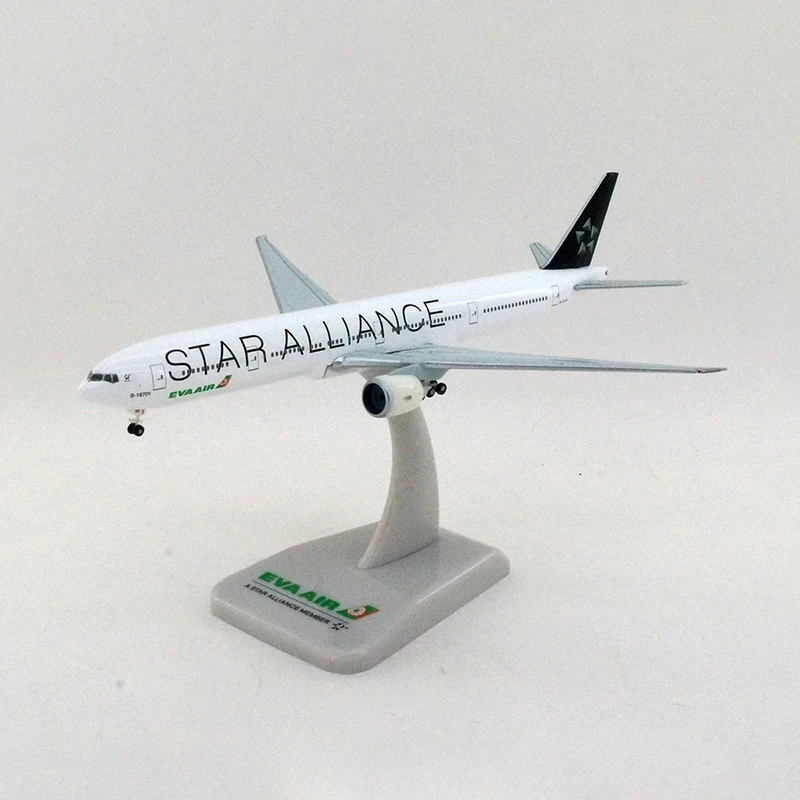 Diecast 1:500 HG5170 EVA Air B777-300ER Star Allicane Airlines Alloy Aircraft Plane Airliner With Landing Gear For Collection