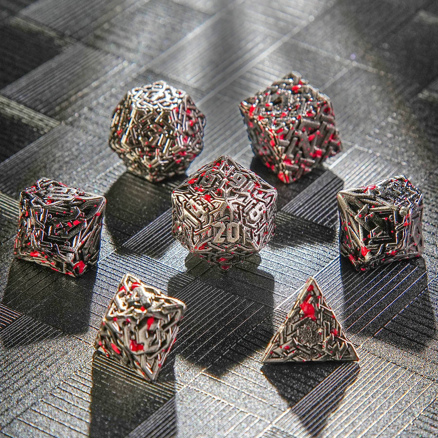 

7Pcs DND Dice Set Metal Hollow Knot Dice D&D Board Games Dungeons Dragons TRPG D4 D6 ~ D20 Polyhedral Digital Teaching Dice