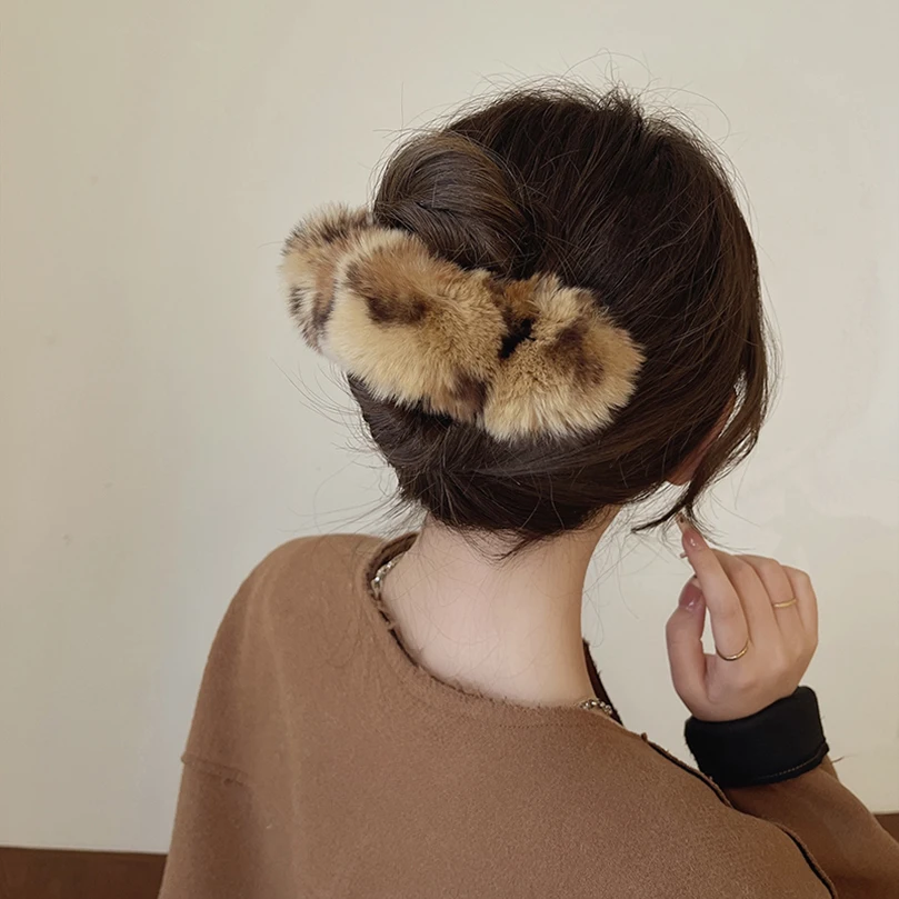 AWAYTR Winter Rex Rabbit Fur Hair Claw Faux Fur Hair Clip Barrettes Women Girls Duckbill Large Hairpins Grip Hair Accessories