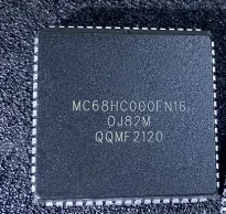 

5PC MC68HC000FN16