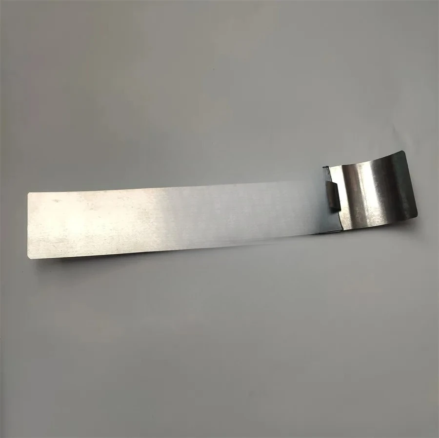 2pcs 80.21C13-0683 230x40mm Feeder Pressure Paper Steel Magnetic Sheet For Roland 700 Printing Machinery Spare Parts