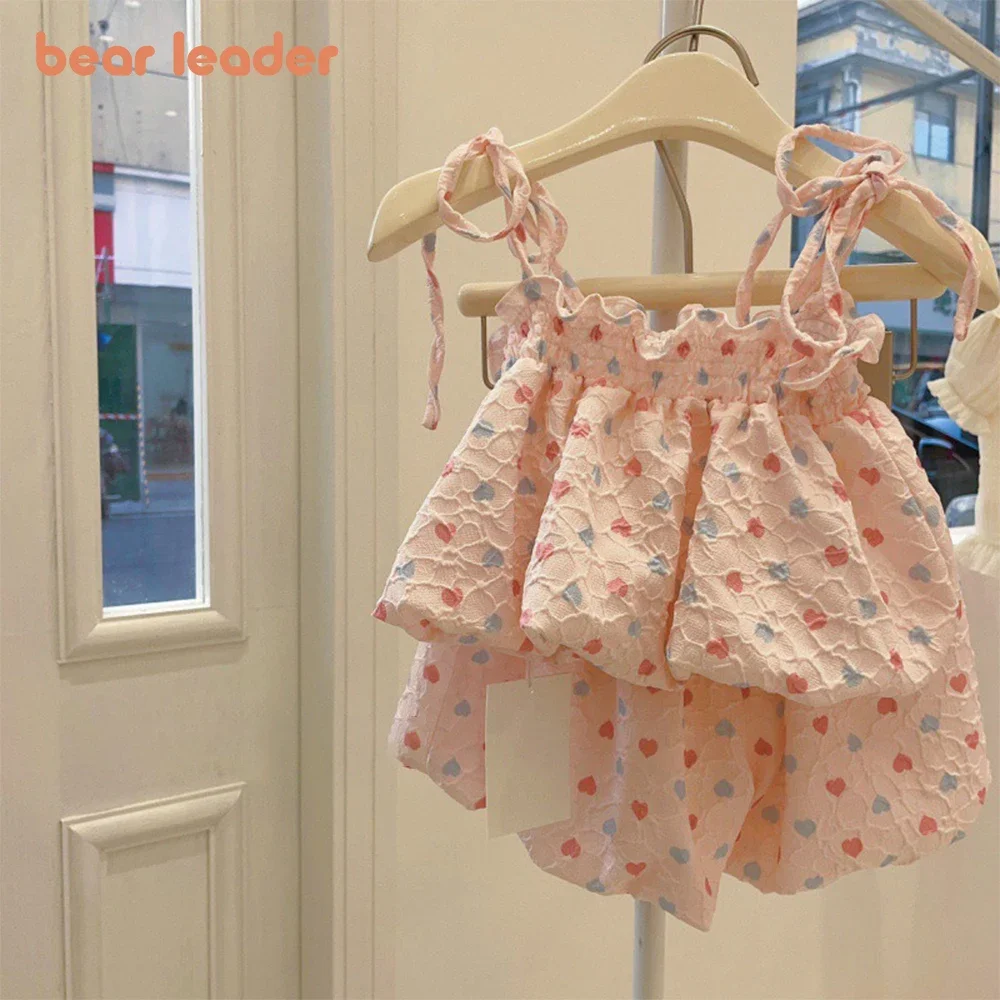 Bear Leader Summer Girls\' Set 2023 New Girl Baby Cute Heart Print Flower Jacquard Suspender Tank Top+Shorts Fashion Two Piece Se