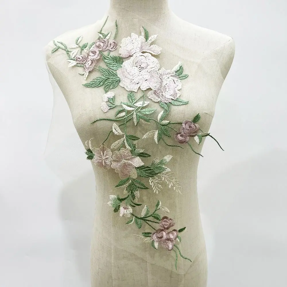 エレガントなメッシュボトム花柄刺繍パッチ DIY 3Dフラワーウェディングドレスステッカー 手作り衣類装飾パッチ ドレス用