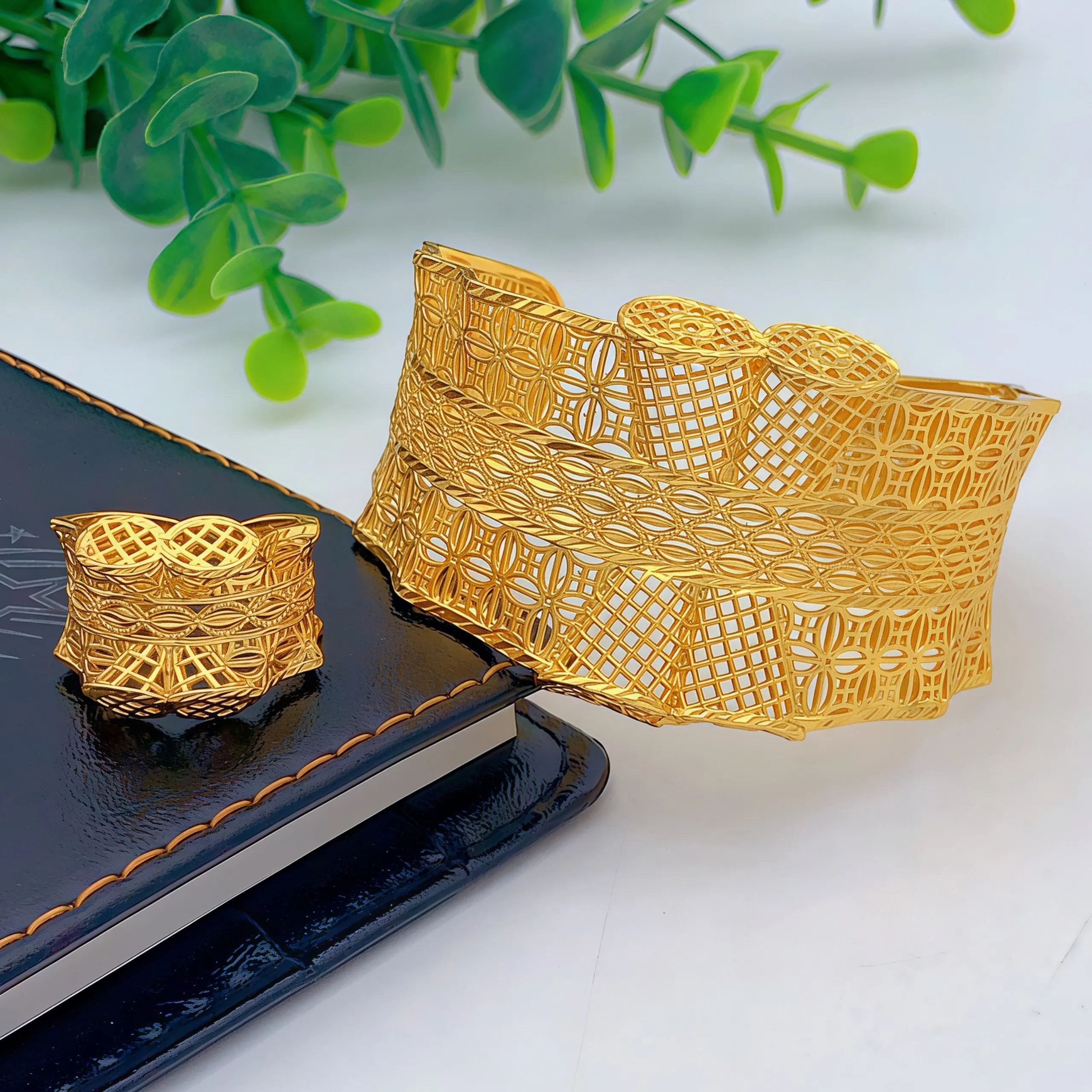 Dubai vergoldete Armbänder und Ringe für Damen, verstellbare indische, afrikanische, robuste Charm-Armreifen, Hochzeitsschmuck, äthiopischer, arabischer Handschmuck