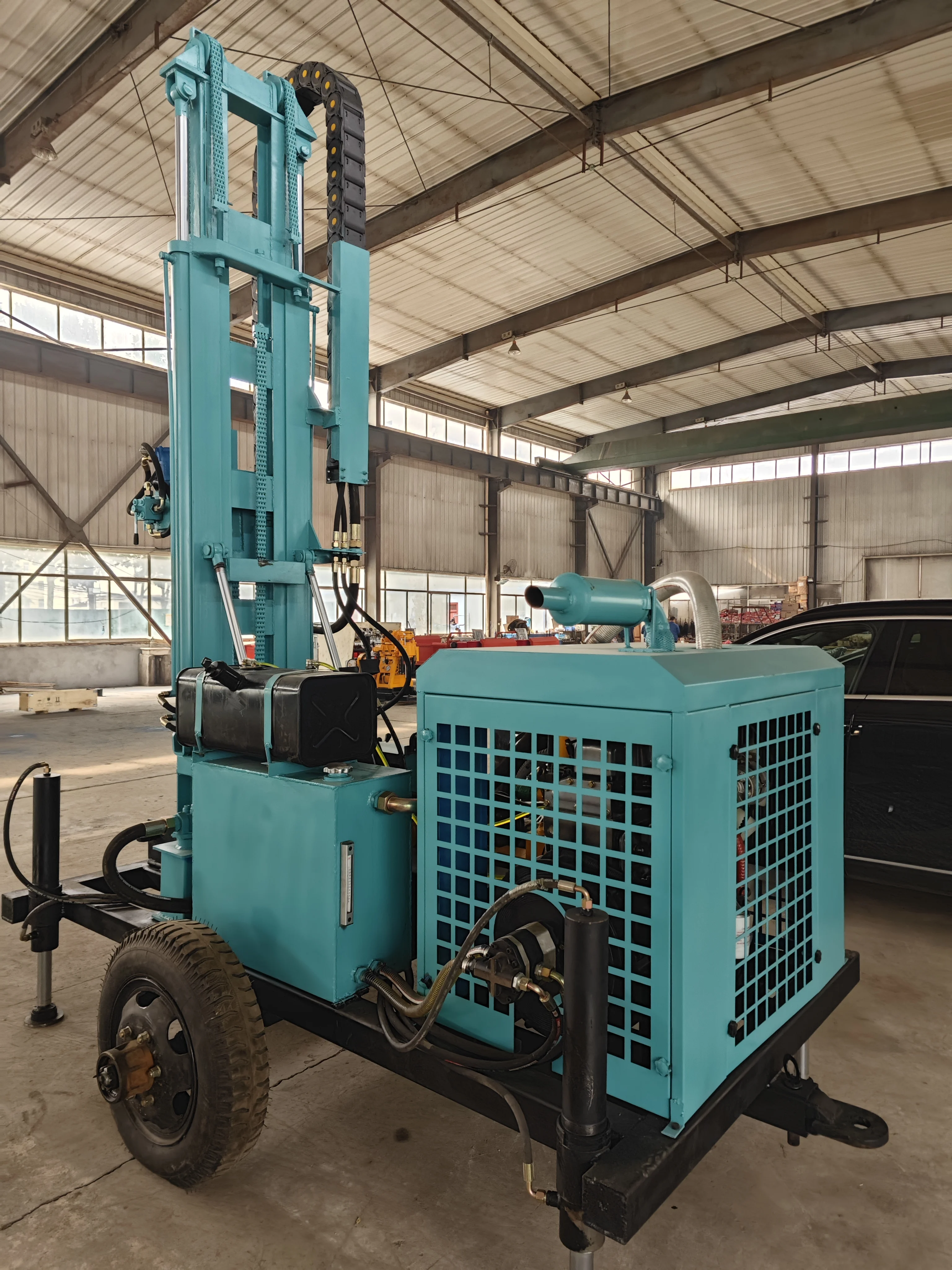 Высокопроизводительная дизельная буровая установка для водяных скважин диаметром 2025300 м. Индивидуальная буровая установка. Буровая установка для майнинга.