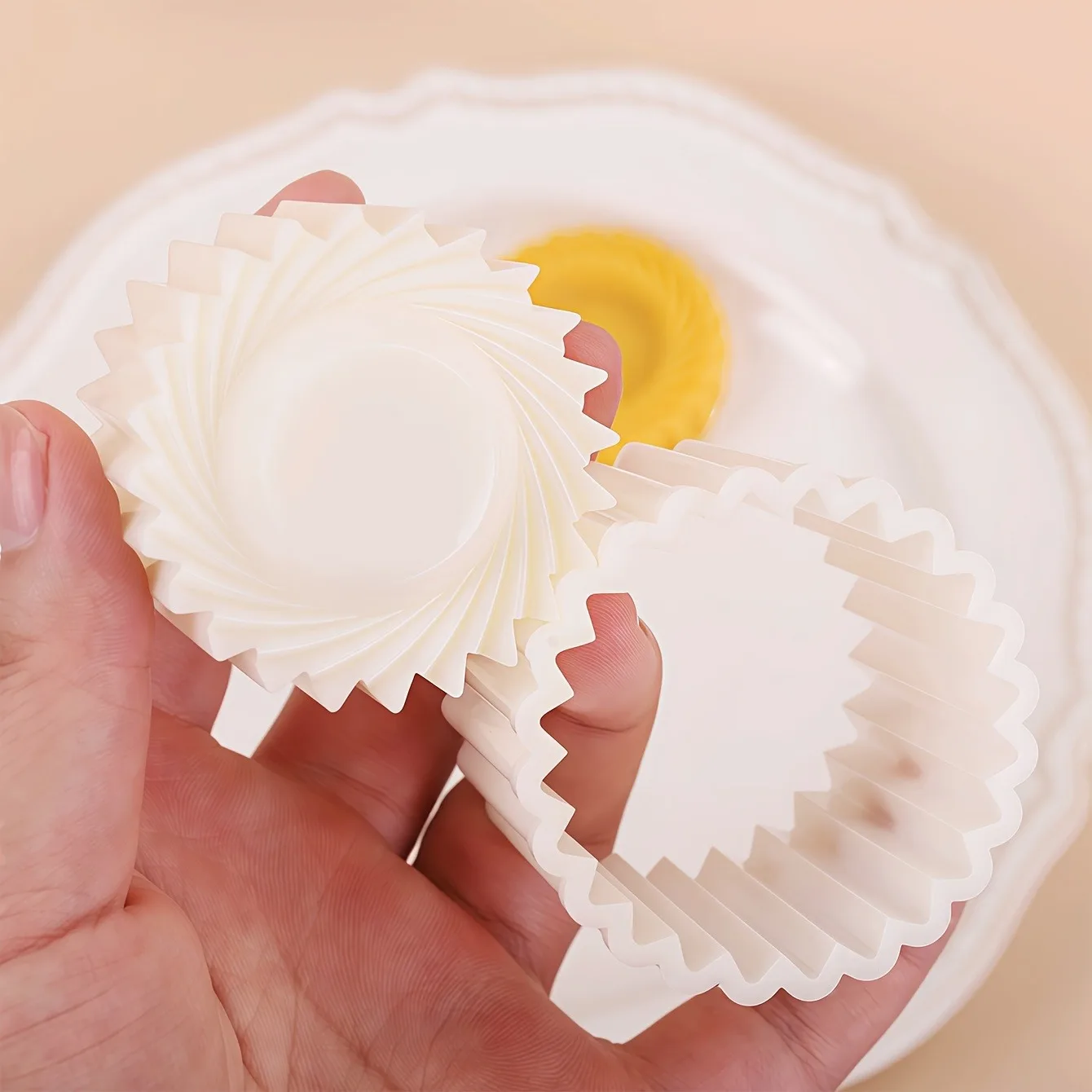 Petals cookie cutter, press-type home-made DIY jam butter filling, yellow pear tart, pineapple pastry stamping mold