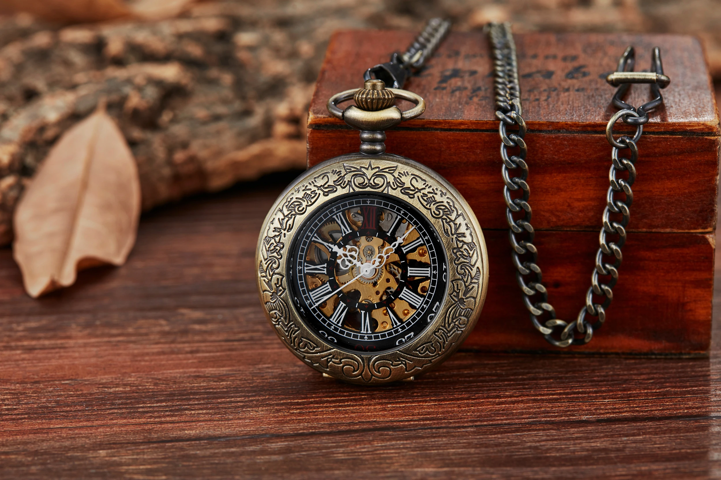 Místico Bronze Dial Mecânica Pocket Watch Transparente Hunter Branco Numerais arábicos Display Mão Enrolamento Pocket Watch para Homens