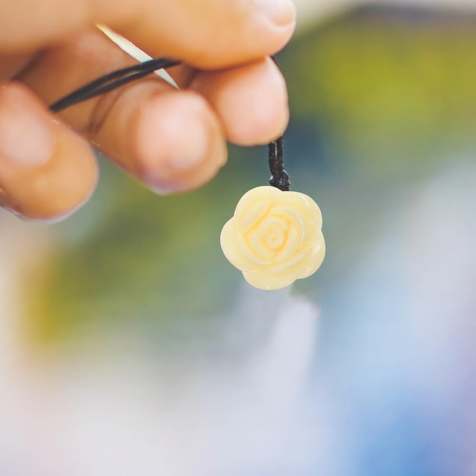 

100Pcs Rose Shape Beads Resin Material Handmade Bracelet Necklace Crafts DIY Accessories Comfortable Assured