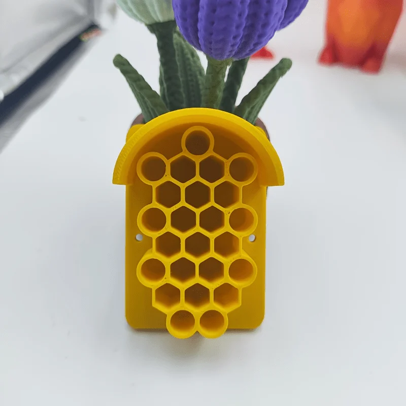 Yellow Plastic Mason Bee House, Hexagonal Hole Solitary Bee Nest Hotel, Wall Mount Pollinator Bee Shelter for Backyard Garden