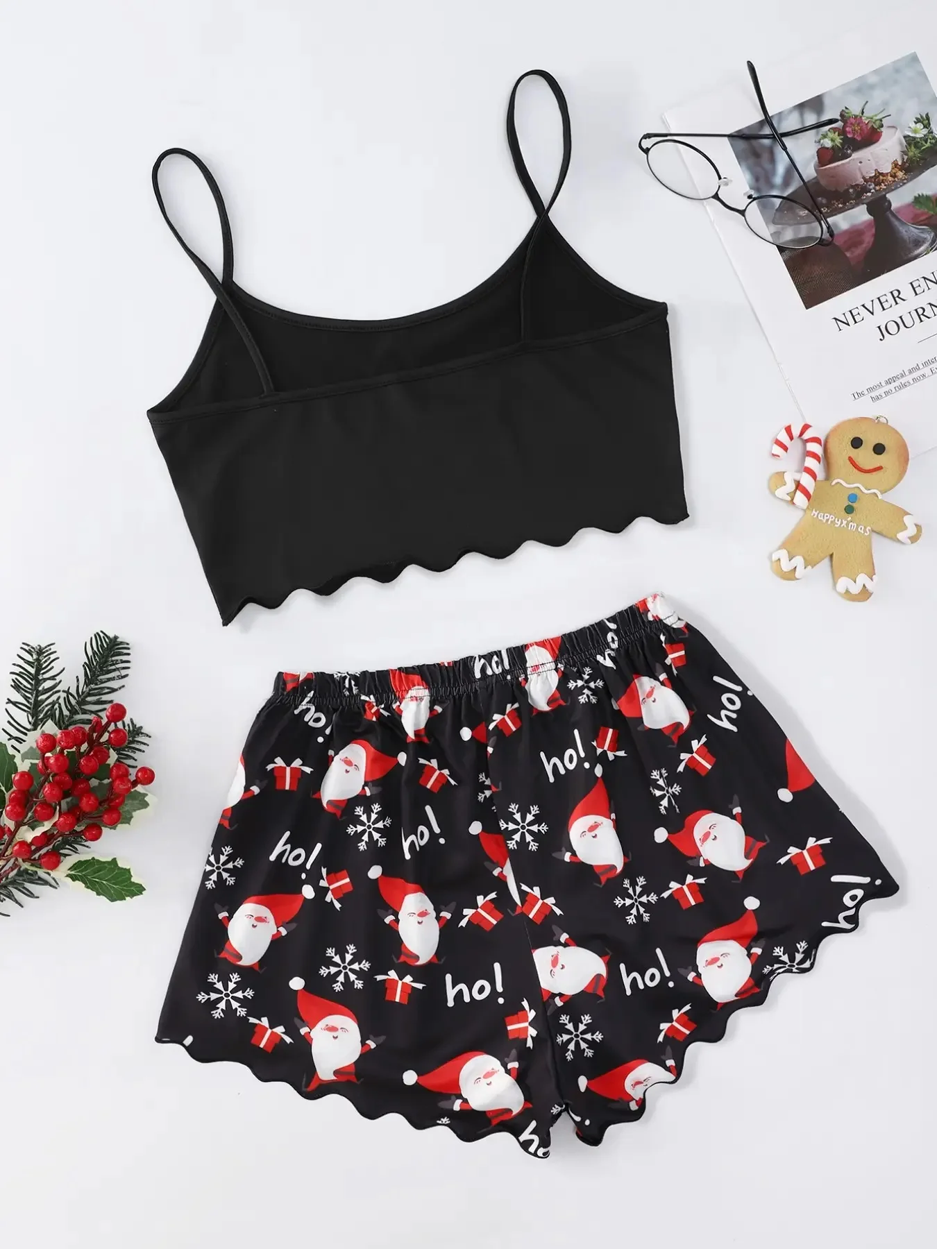 Women\'s 2pcs Cute Soft Comfy  Christmas Sexy Sleepwear  Santa Print Sleeveless  Cami Top & Shorts Homewear Pajama Set Loungewear