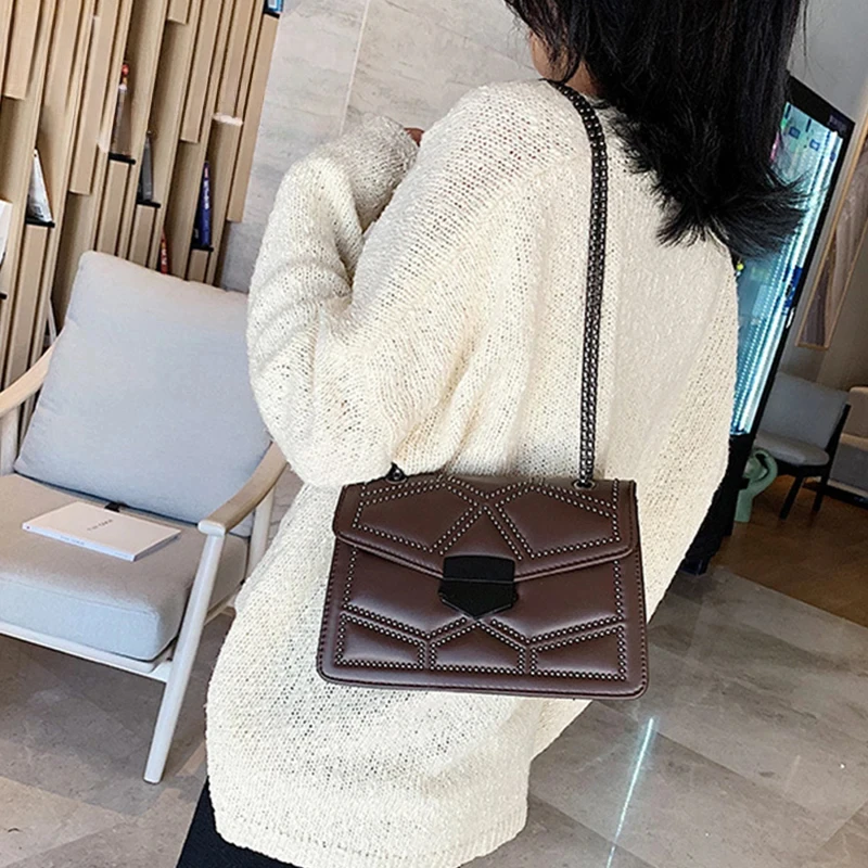 

Vintage Rivet Chain Small Shoulder Bags For Women Flap Messenger Bag Fashion Small Square Bag Designer Handbag Bolsa