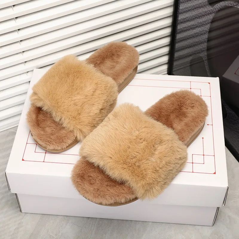 شتاء دافئ نِعال من الفراء النساء أحذية المنزل شبشب داخلي 2025 النعال الصوف الفاخرة امرأة النعال غير رسمية