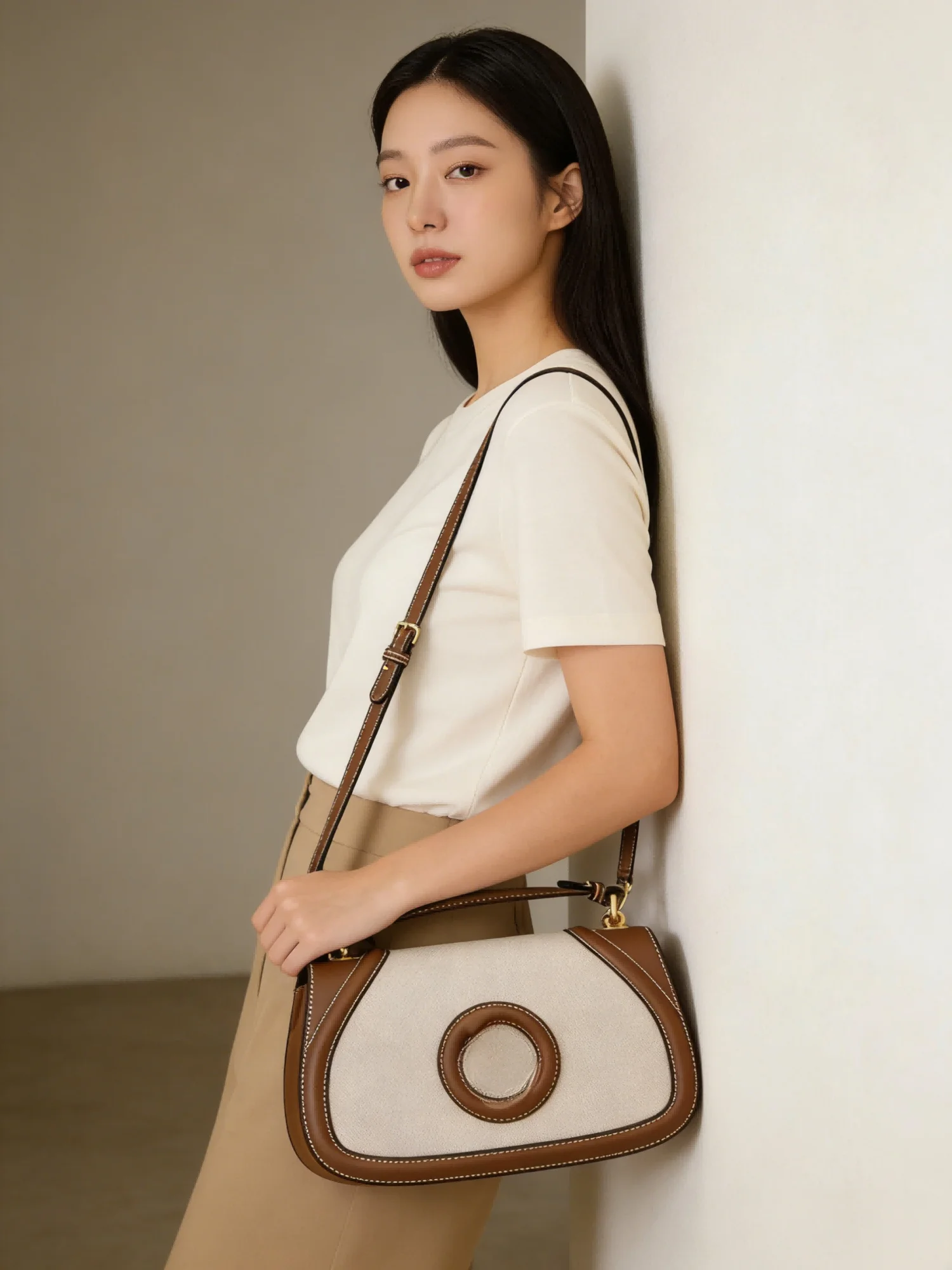 

Luxury Bag Vintage Beige Canvas & Brown Leather Saddle Bag with Top Handle Multi-use Crossbody & Shoulder Purse