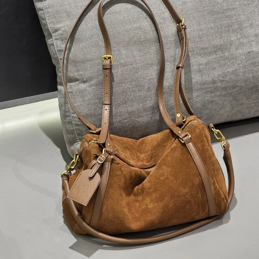 

2025 Autumn New Nubuck Leather Boston Pillow Bag for Women Spacious Shoulder Tote Bowling Bag for Commute