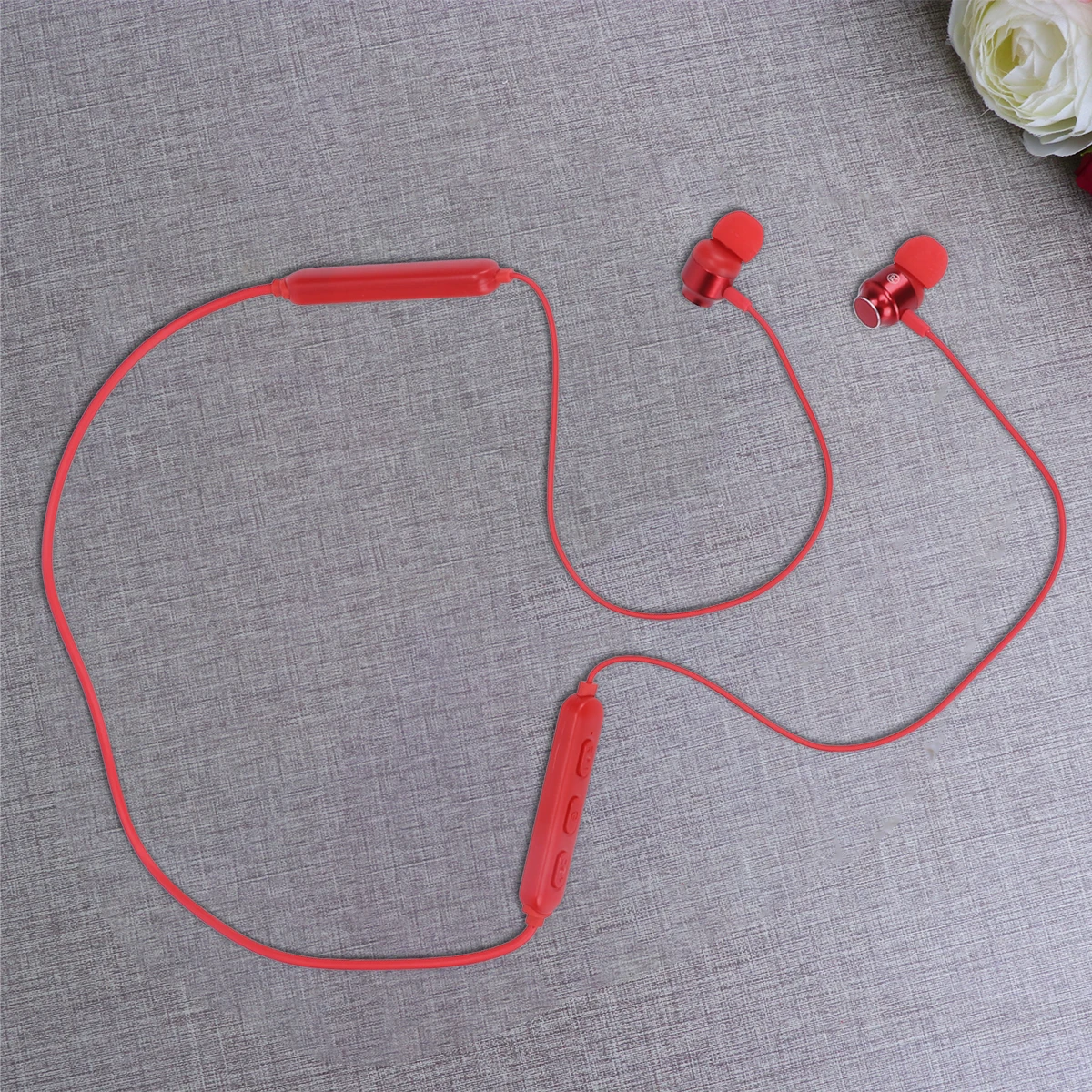 

1 pc Wireless Earphones Magnetic Neckband Stereo Earbud Sweatproof Running Headset 16H Playtime 9.2G Red