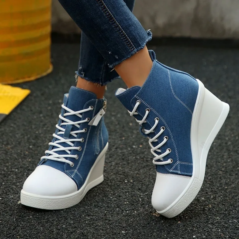 

Осень 202, женские повседневные парусиновые туфли с высоким берцем на танкетке, модные джинсовые универсальные удобные туфли на массивном каблуке