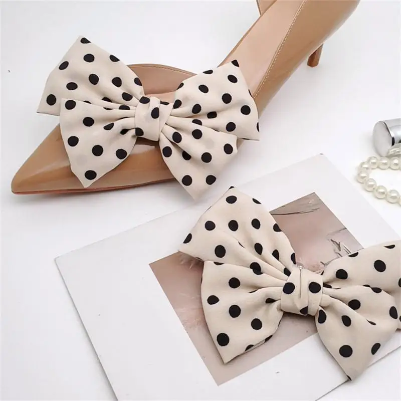 2 pz/set fermagli per scarpe con fiocco in raso donna scarpa da sposa rimovibile decorazione per scarpe con fiore elegante accessori per scarpe con fibbia con ciondolo Bowknot