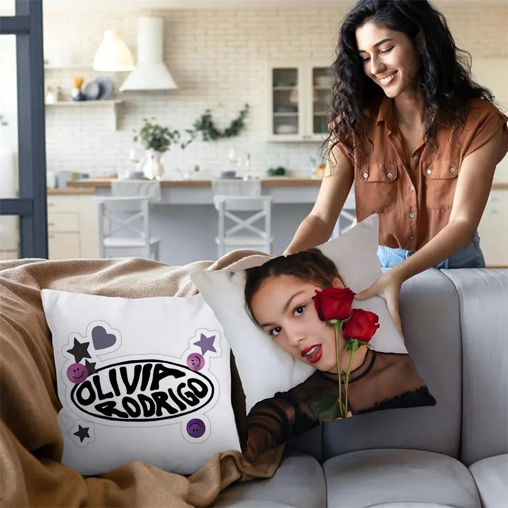 Olivia Rodrigos Kussenslopen Cartoon Sofa Decoratief Huis Dubbelzijdig Bedrukt Korte Pluche Schattige Kussenhoes