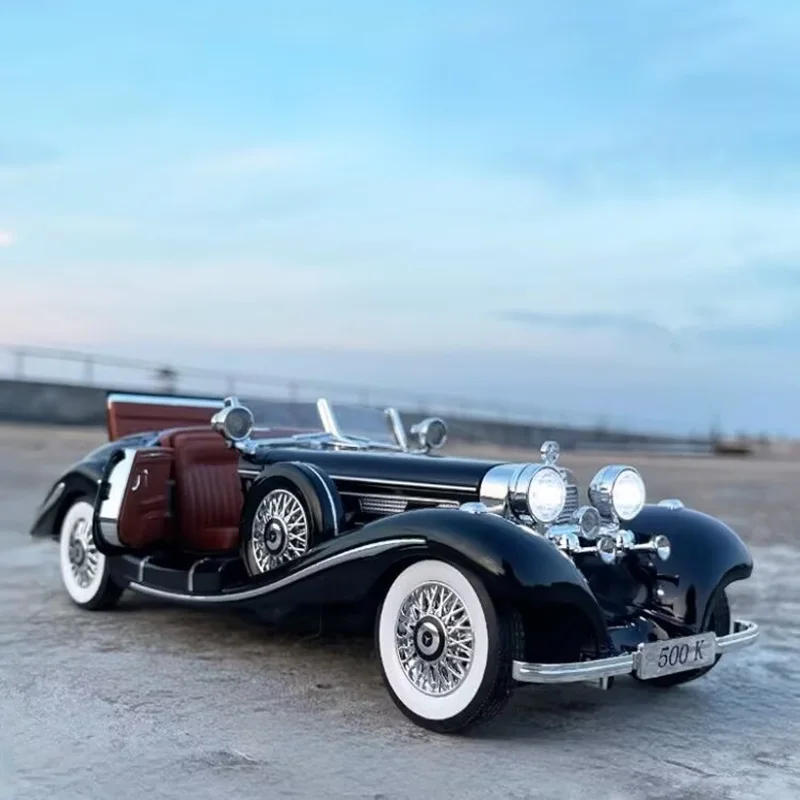 

1:18 1936 500K Alloy Old Car Model Diecasts Metal Classic Retro Vehicles Car Model High Simulation Sound and Light Kids Toy Gift