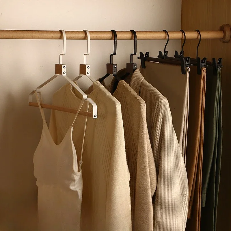 2/5Pcs Thickened Non Slip Clothes Hangers,High-Quality Suits Coats Hanger with Notch for Adults,White Stylish Skirts Organizers