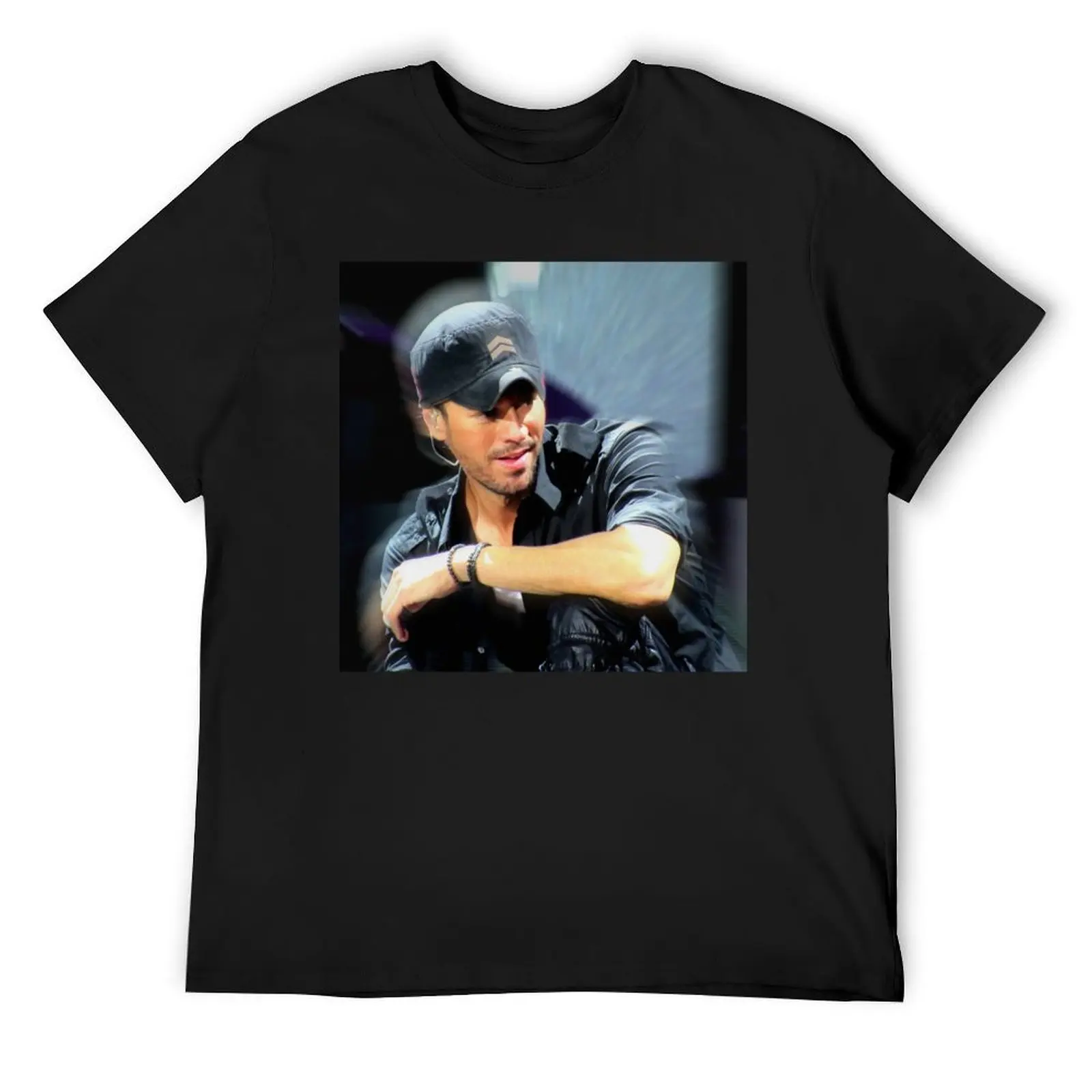 Enrique Iglesias - looking at you! T-Shirt blanks rapper graphic tees mens cotton t shirts