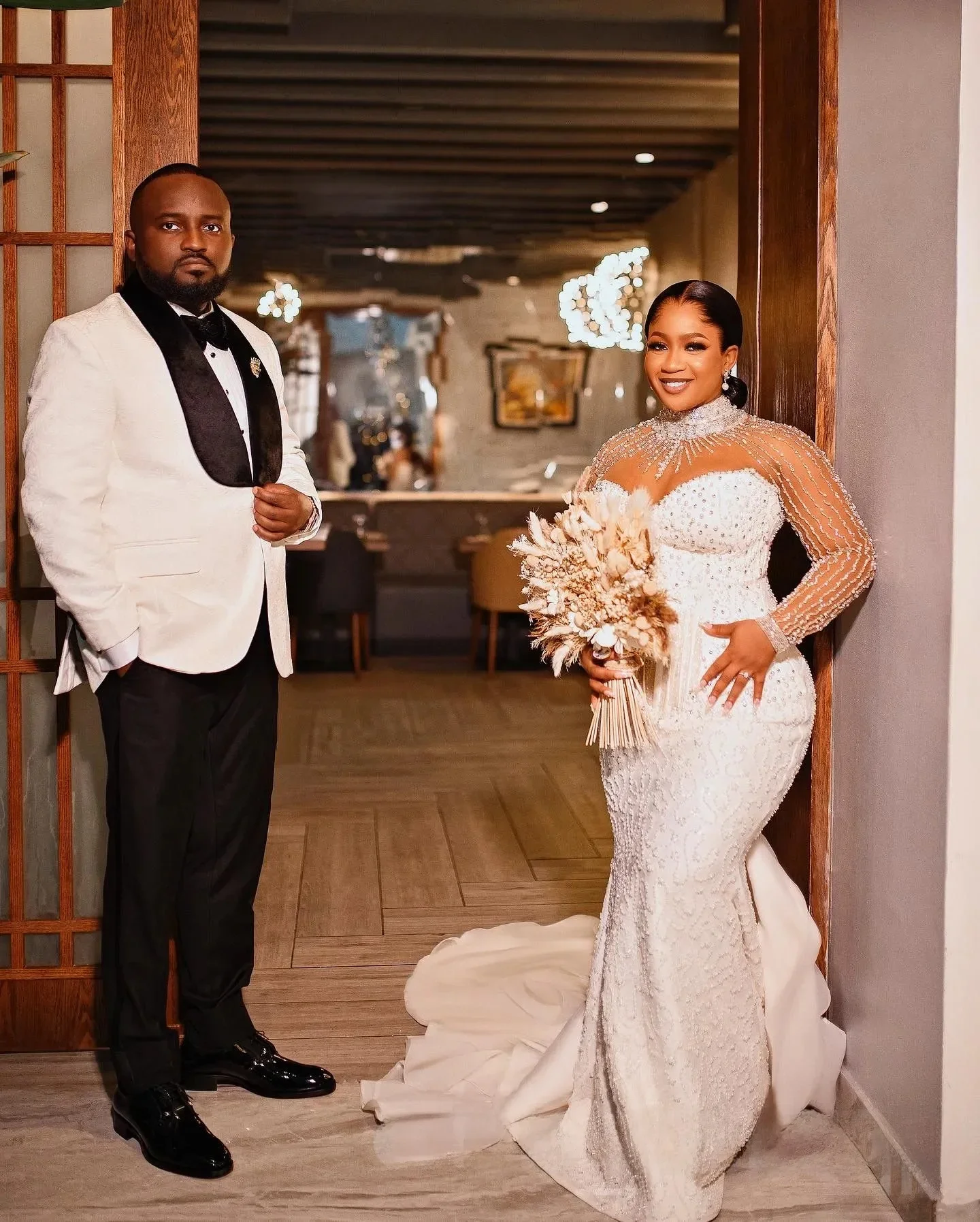 فستان زفاف عربي مخصص مقاس كبير عاجي فاخر لؤلؤ كريستال مطرز بالترتر فساتين زفاف