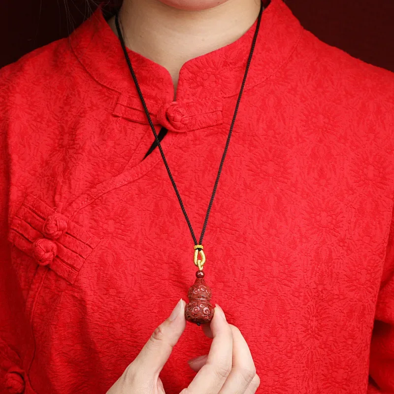 

Raw Mineral Cinnabar Grain Sand High Content Transparent Crystal Sand Xiangyun Gourd Pendant Necklace Women's Sweater Chain