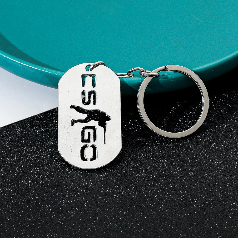 CSGO Metal Keychain Alloy Key Chains for Men Counter-Strike GO Game Backpack Accessory Male Keying Porte Clef Chaveiro