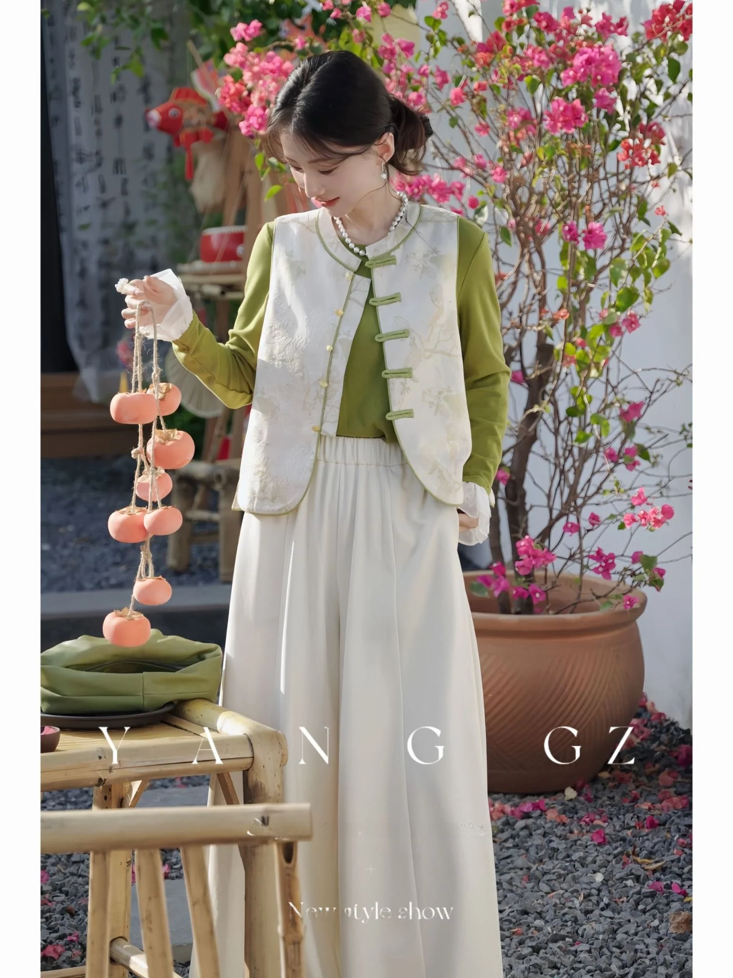 

New Chinese Sle Women's Jaet Yang GZ Qingmei Zhumarui k Pattern Embroidery Outerwear Loose Fit round Ne Button Detail