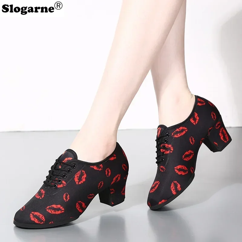 女の子社交ダンスモダンタンゴジャズパフォーマンスシューズ女性ラテンダンスシューズ女性の夏のキャンバスダンススポーツステージシューズ