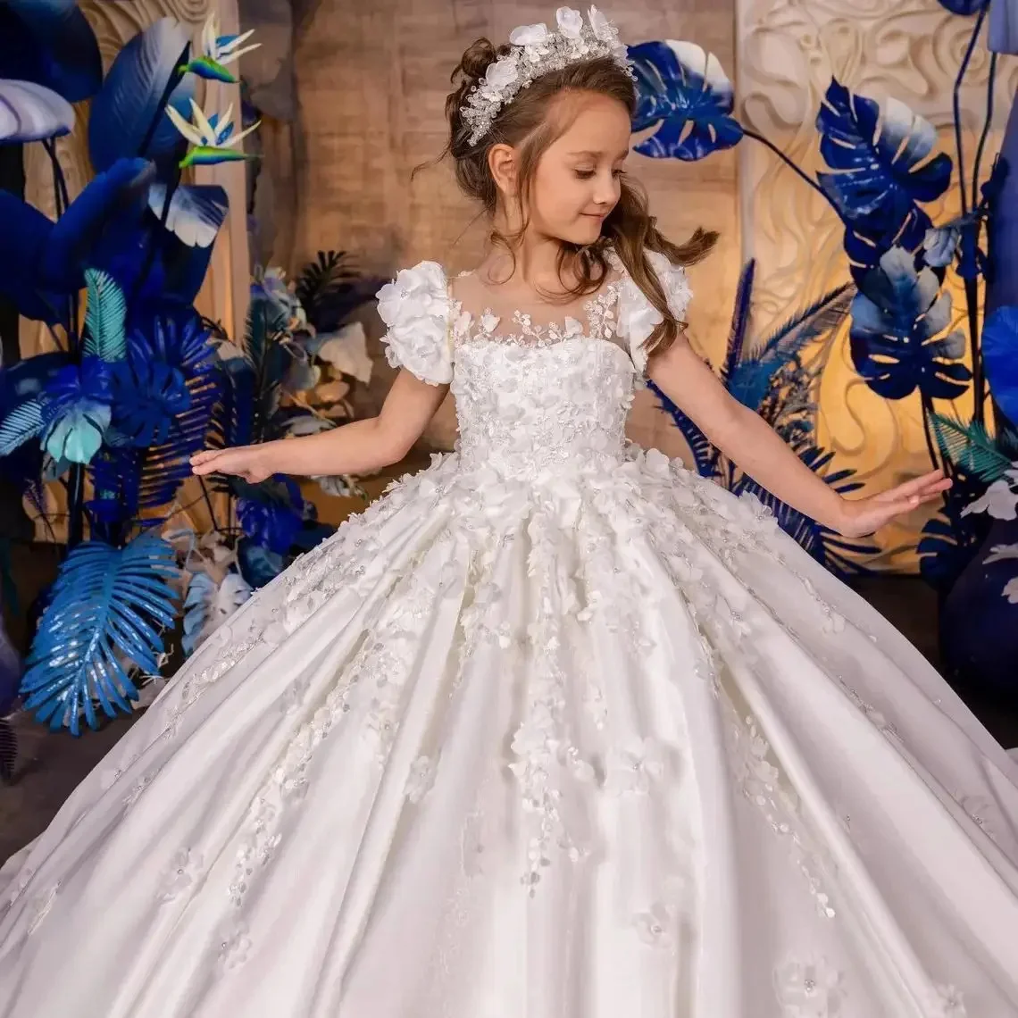 

Customized Luxury Flower Girl Dresses For Wedding Floral Satin Pearls Gorgeous Child First Communion Pageant Birthday Party Gown