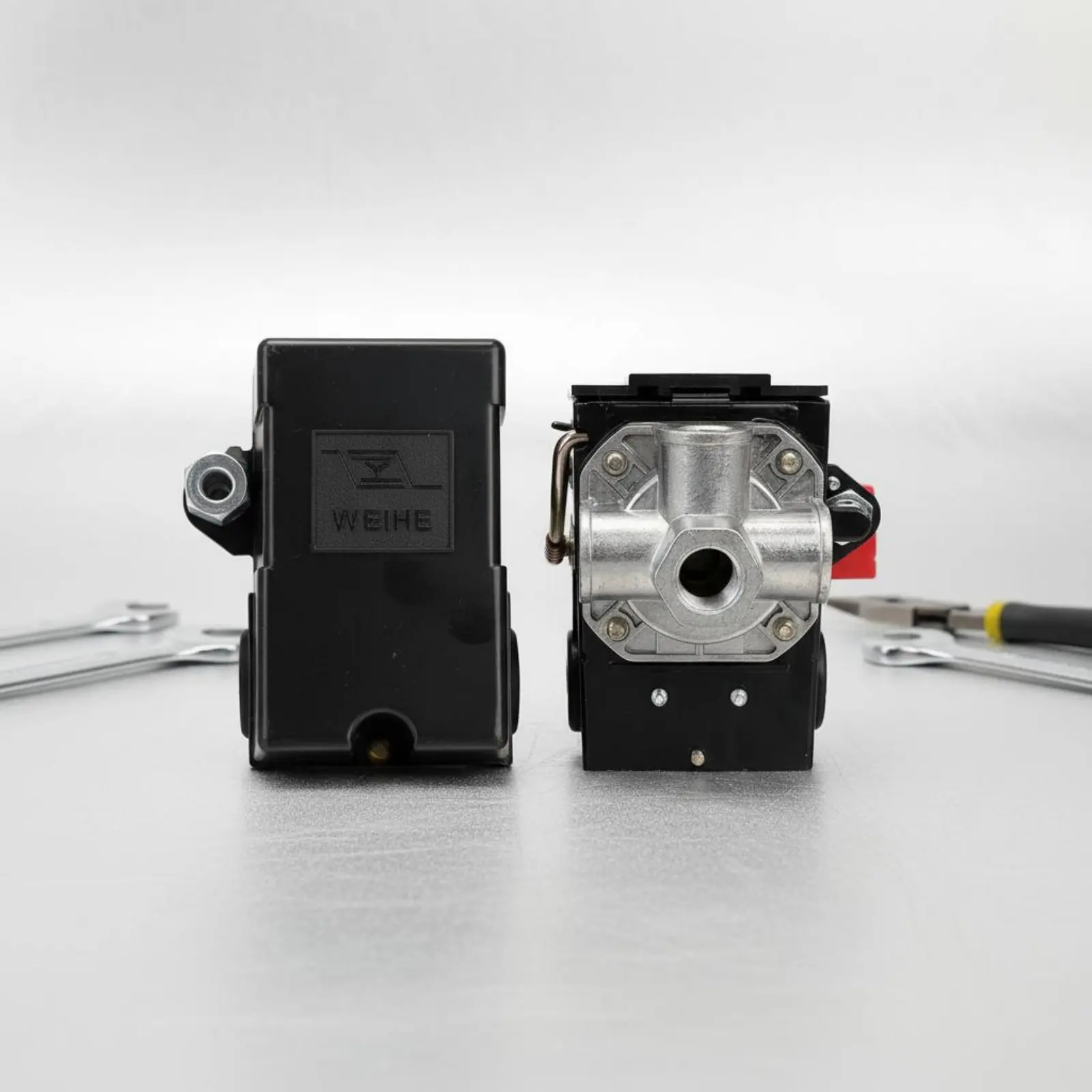 

Compressed Air Unit Pressure Controller Red Handle 4 Port Pressure Control Controller Compressed Air Unit Control Control Unit
