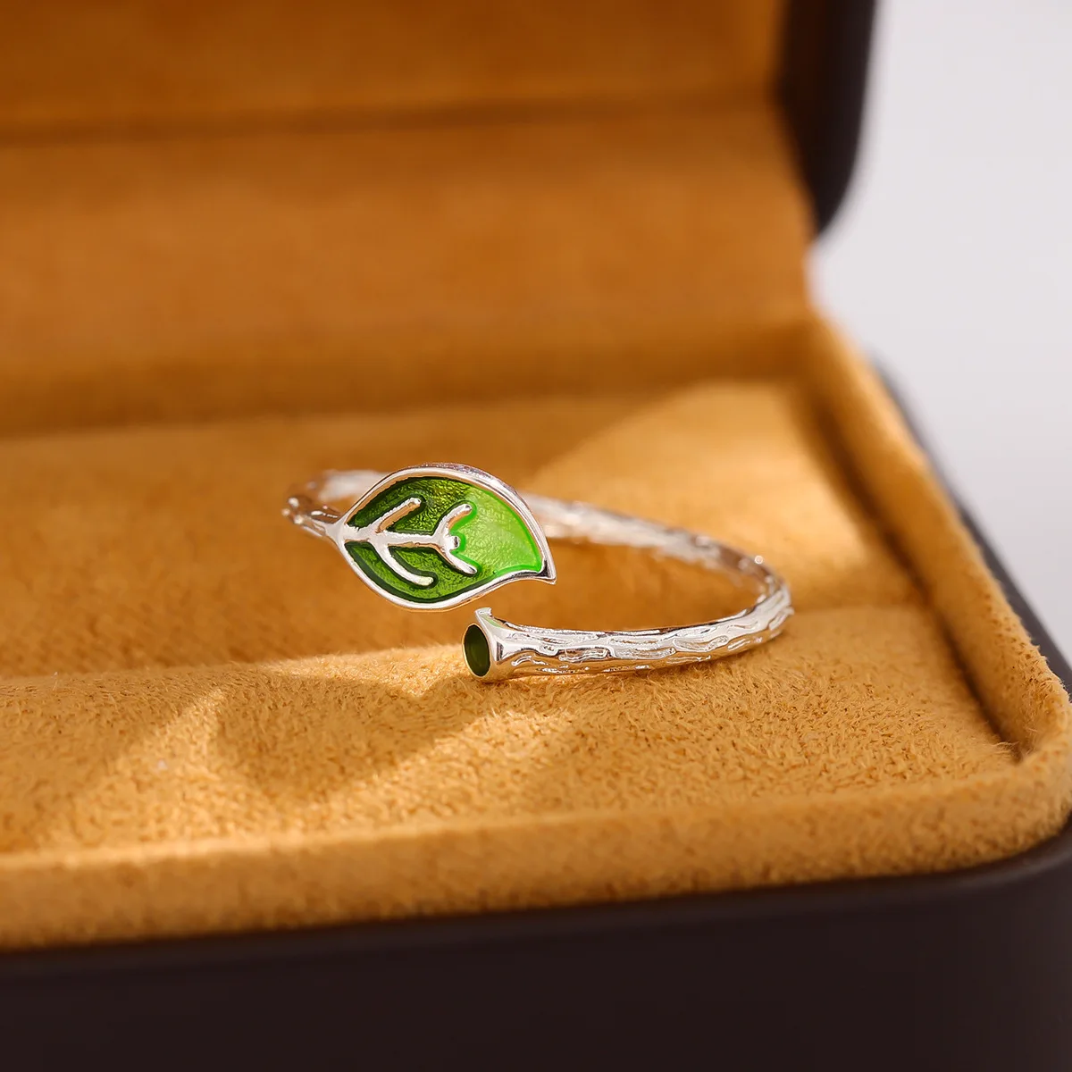 Women's Simple Green Leaf 925 Sterling Silver Opening Ring