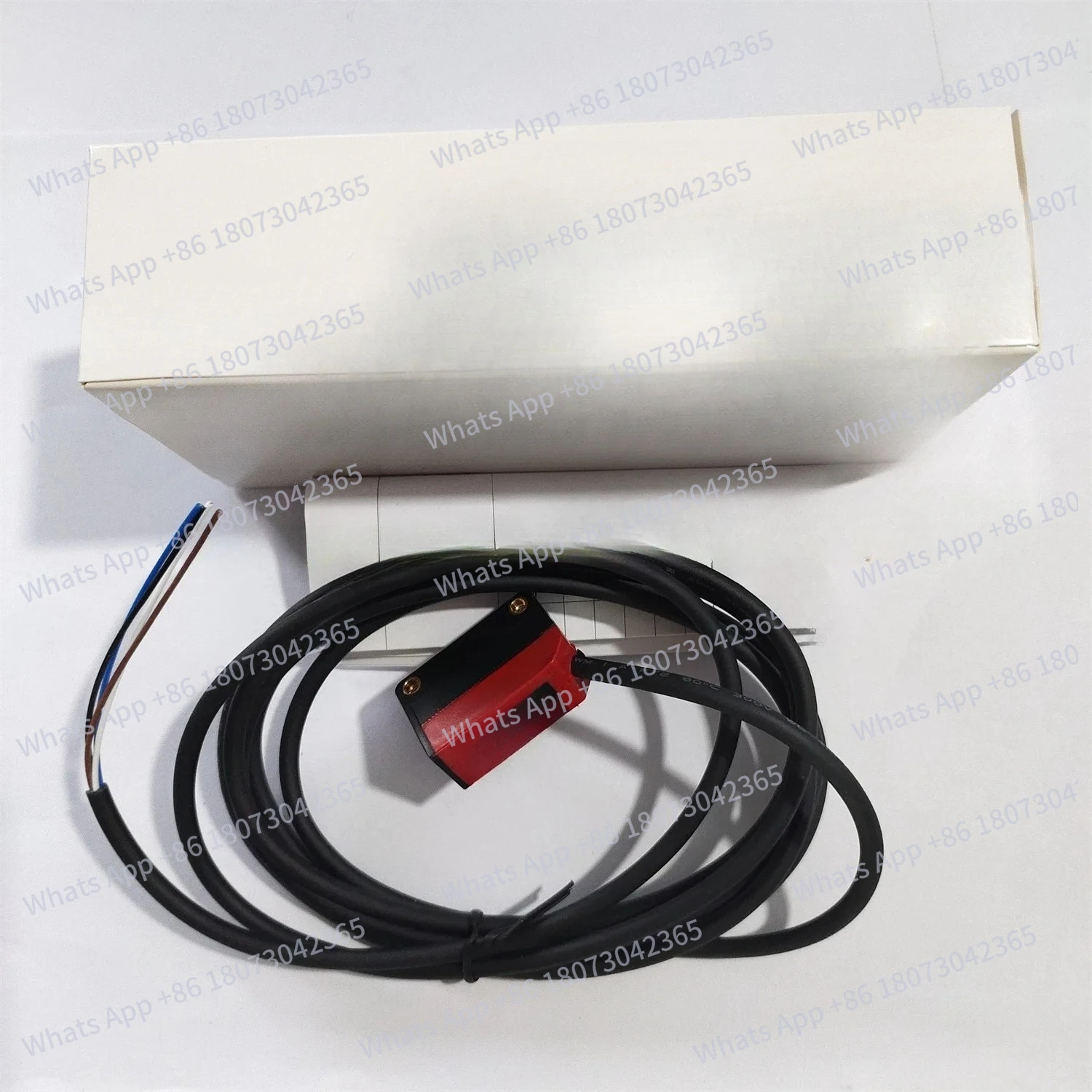 

Фотоэлектрический датчик-выключатель FT5.3/2N 50122576, новый, оригинал