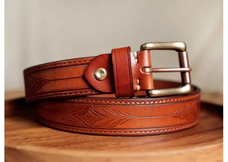 Herren-Jeansgürtel aus echtem Leder, lässig für jeden Tag, handgefertigt, 1,37 Zoll, geschnitzter amerikanischer Mode-Retro-Ledergürtel mit Geschenkbox – Detail 17