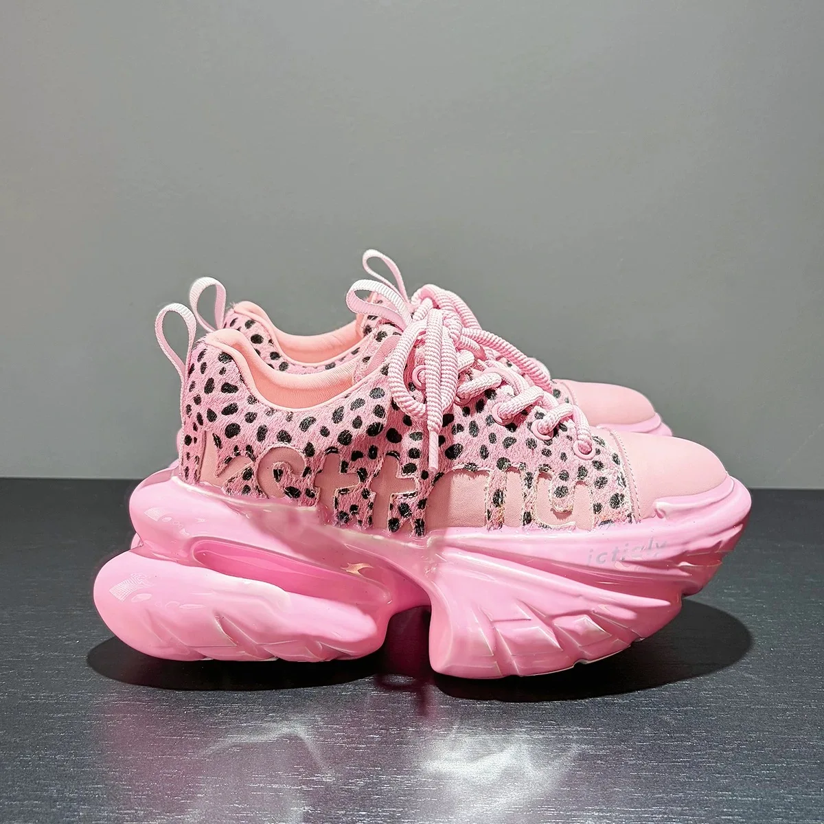 Damen High Heels Plateau-Schuhe Rosa Leopard Mode Luxus Designer Marke Chunky Sneakers Frühling Koreanisches Echtleder Vulkanisiert