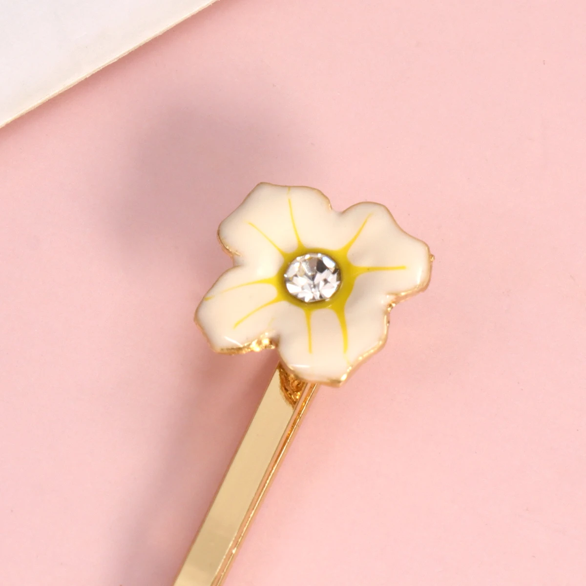 

5pcs Vintage Flower Clips Set Rhinestone Hairpin Women Girls Hair Accessories Durable Chic Beige All Seasons Stylish Hair