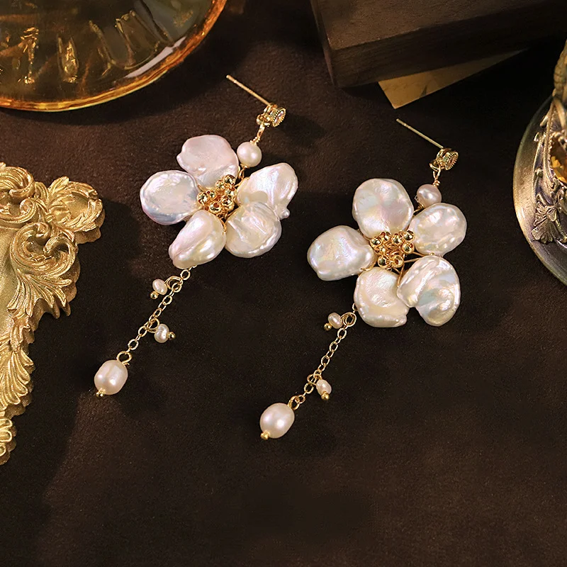 

Серьги-цепочки с натуральным жемчугом в форме пятилепесткового цветка, модные висячие серьги, элегантные универсальные роскошные украшения для женщин, подарок