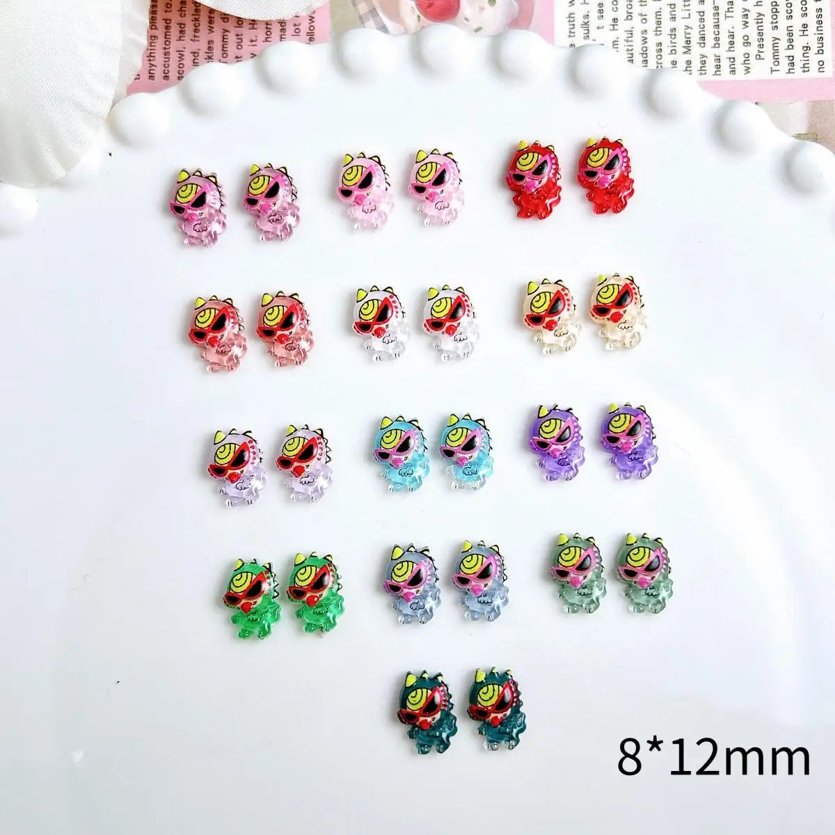 50PCS การ์ตูนตลก Jell ไดโนเสาร์ที่มีสีสันเรซิ่นตกแต่งเล็บ Creative Pacifier แว่นตากันแดดตุ๊กตาเล็บ Charms DIY เล็บ